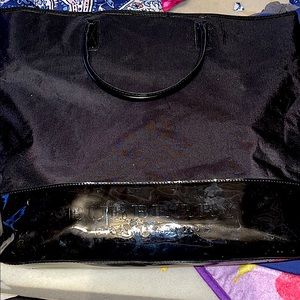 Burberry Tote.
